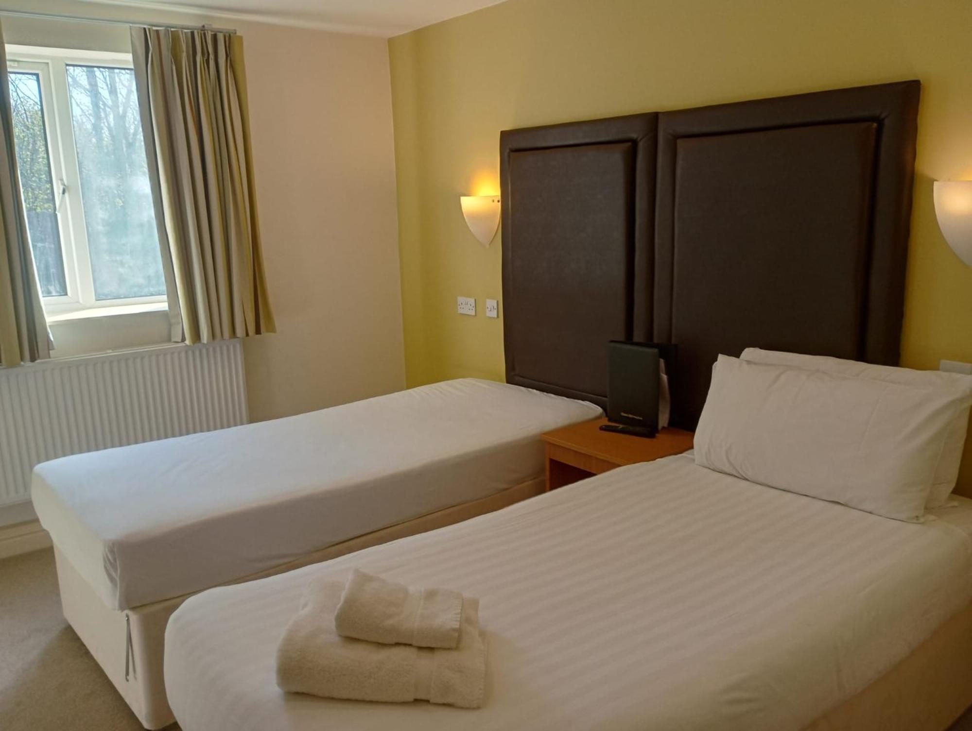 Wakefield Limes Lodge 외부 사진